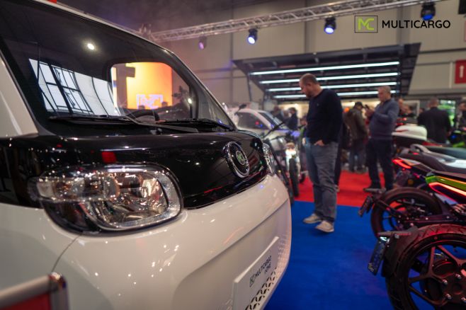 Děkujeme všem, kteří se u nás zastavili na veletrhu. Tohle je jen malá ochutnávka – víc fotek už brzy. ⚡📸